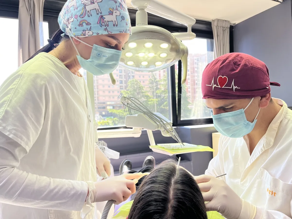 home page immagine 3 navi dental studio dentistico bari